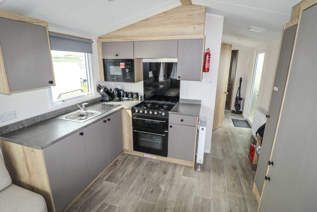 Haven Road, Hampshire - View 3