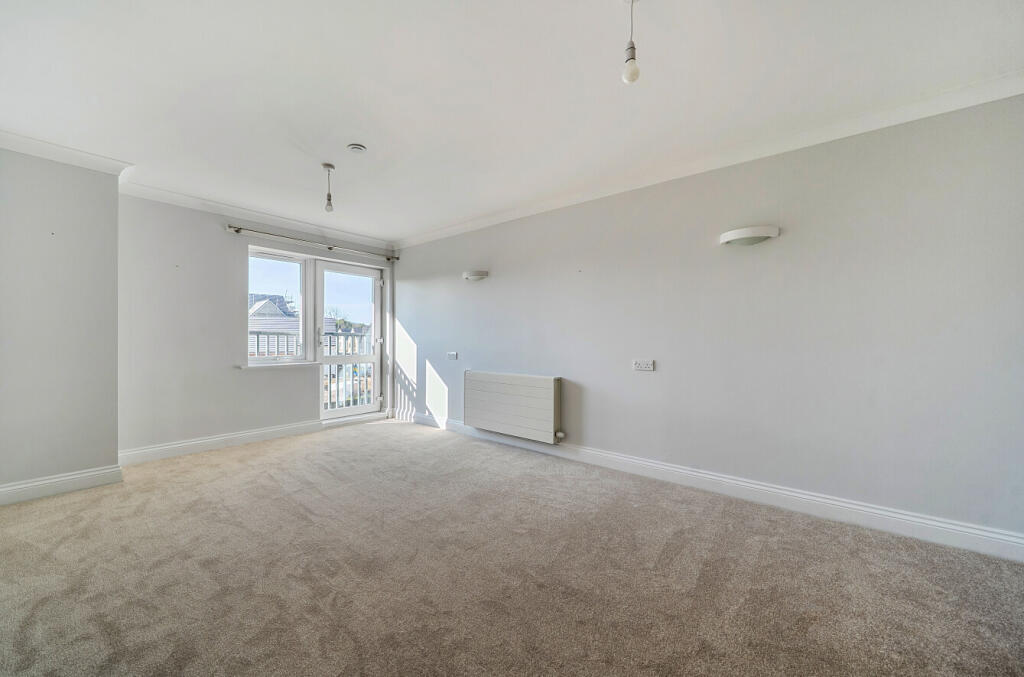 Apartment in Swindon - View 4