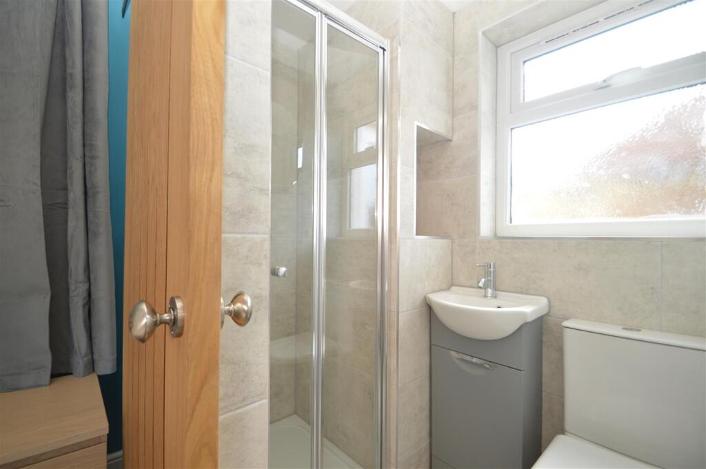 5 bedroom house for rent