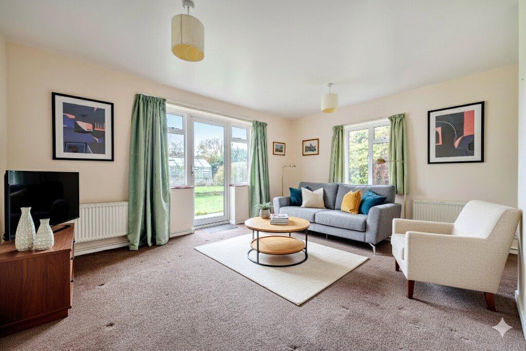 Clayhill Road, Burghfield Common, Reading, Berkshire, RG7 photo 3