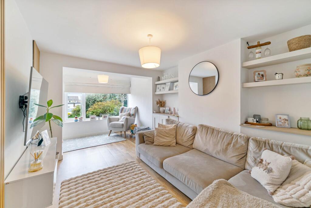 Elmhurst Road, Hutton Village - Stunningly Presented Extended Family Home! photo 4