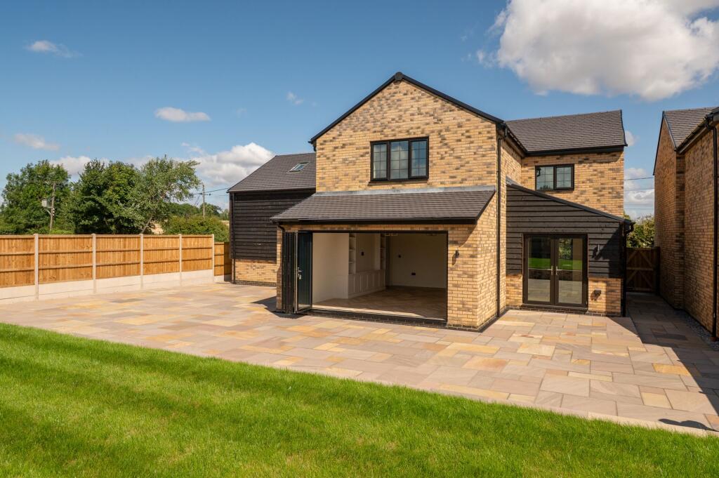 Taylors Lane, Buckden, PE19 photo 2
