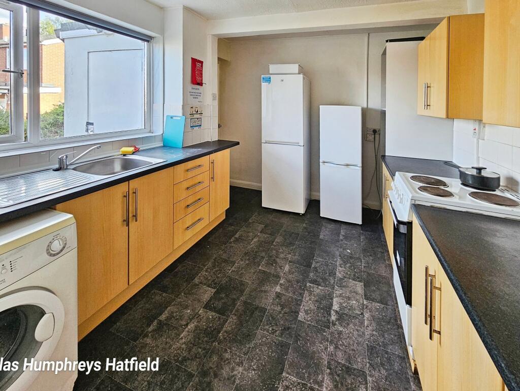 House in St Albans - View 4