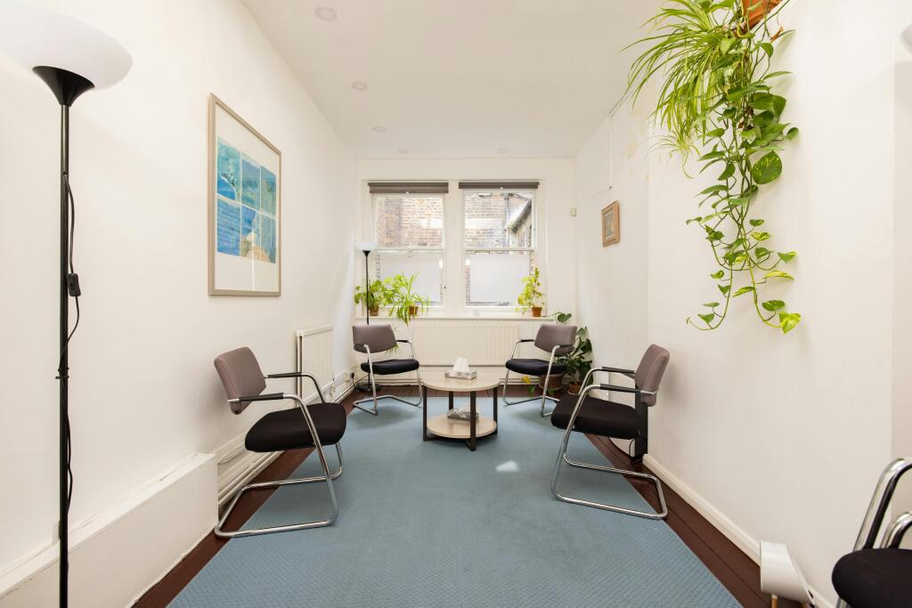 341EustonRd27.jpg