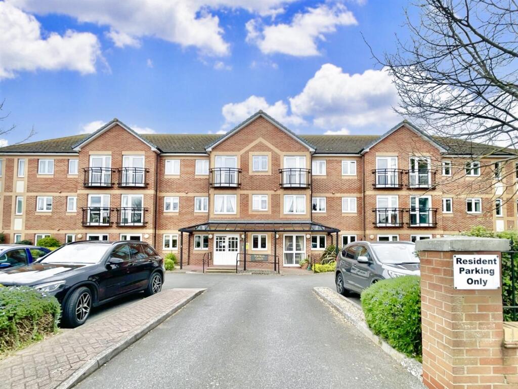 Main image of property: Hardys Court, Dorchester Road