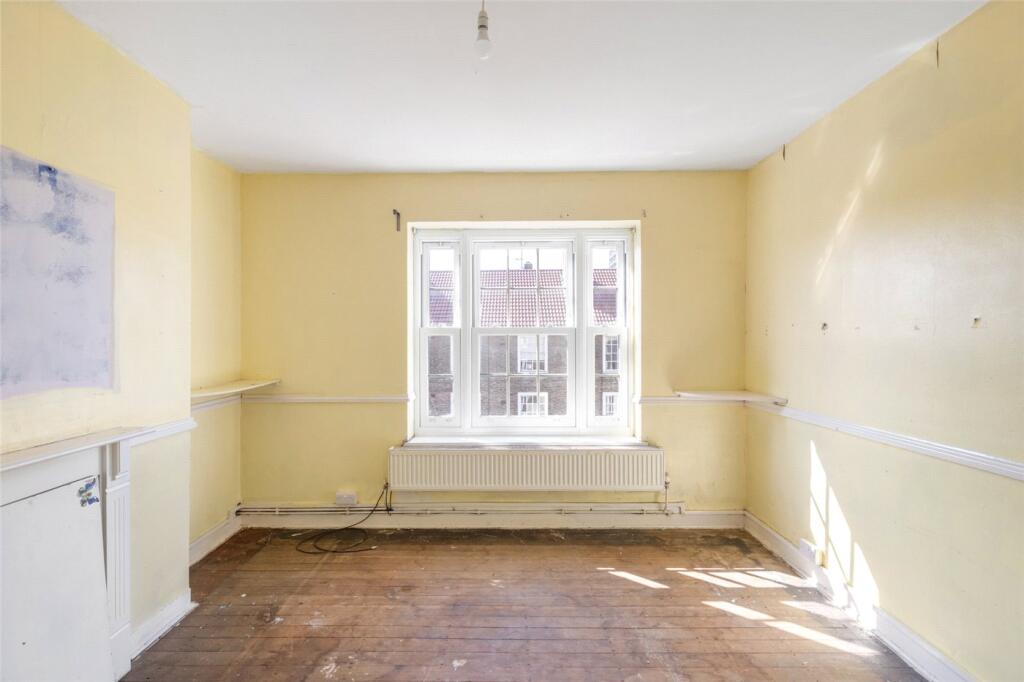 Apartment in London - More