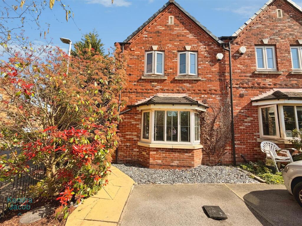 Main image of property: Maple Leaf Gardens, Worksop