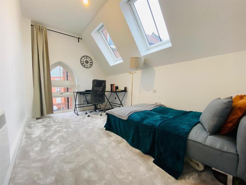 Apartment in Birmingham - More