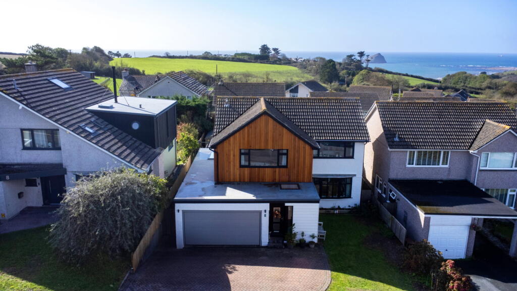 Main image of property: Warren Close, Wembury, Plymouth, PL9 0AF