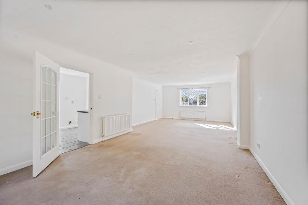 House in Tonbridge - More