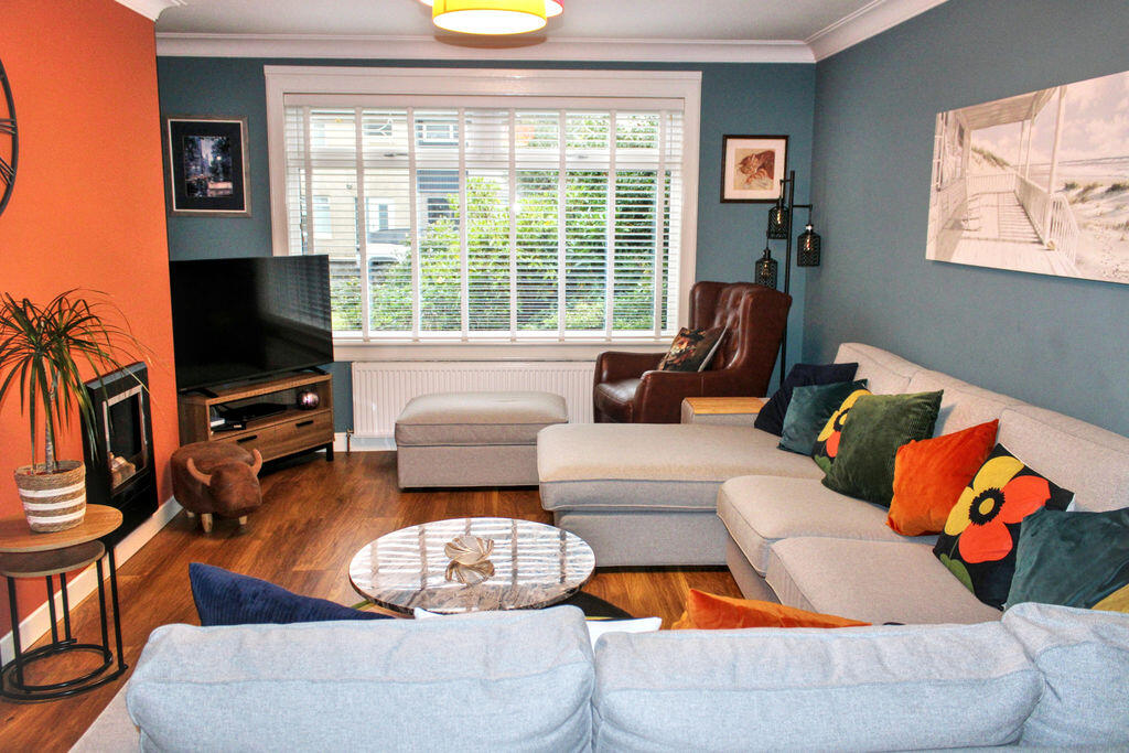 House in Falkirk, Fife - View 2