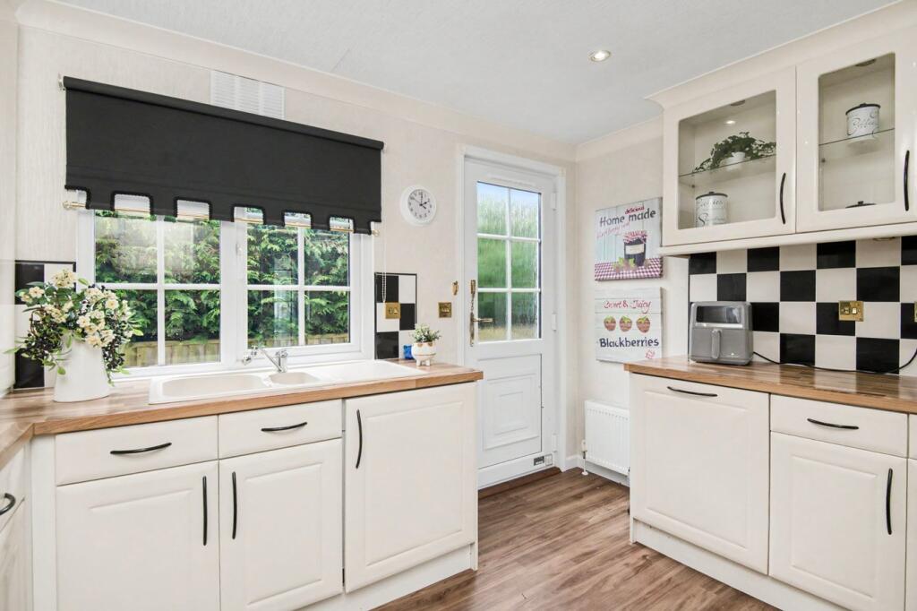 Dunnikier Chalet Park, Kirkcaldy, Fife, KY1 - View 3