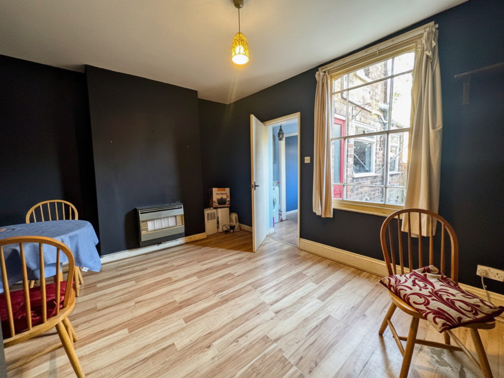 House in East Lindsey, Louth - View 3