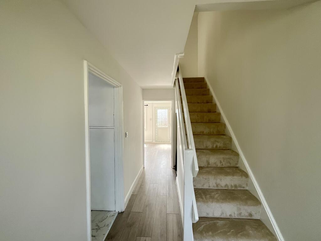 House in Nottingham, Cinderhill - View 2