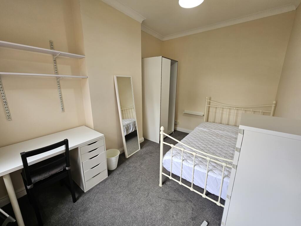 House in Warwick, Royal Leamington Spa - More