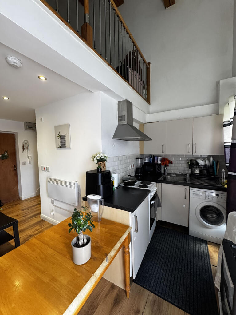 Additional image 2 of Melbourne House, Melbourne Place, BD5 0BL