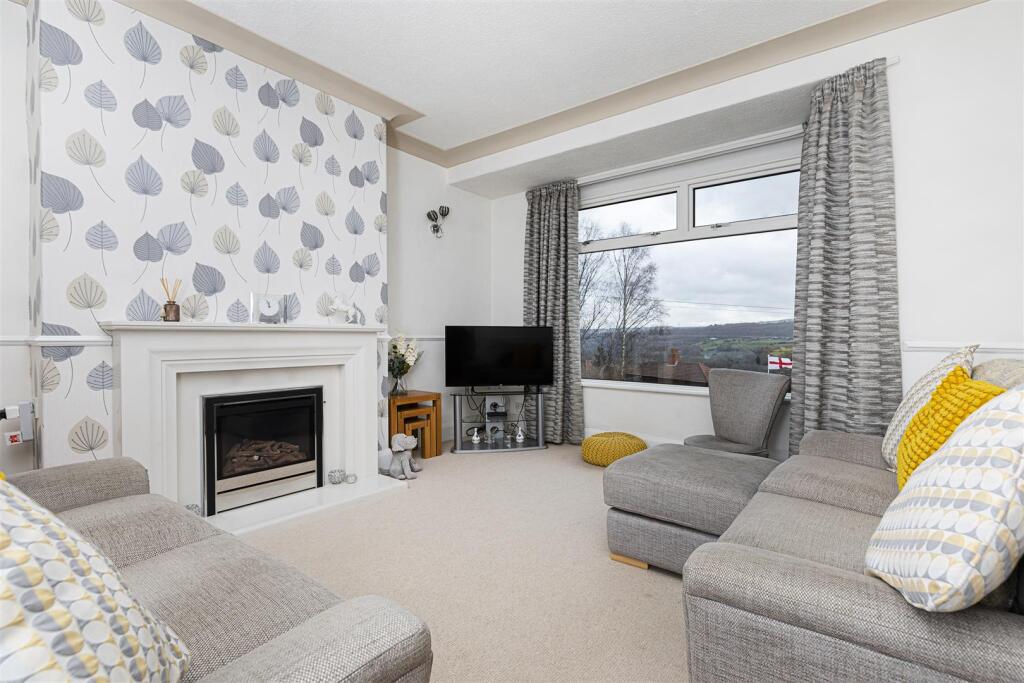 Pye Nest Road, Halifax photo 2