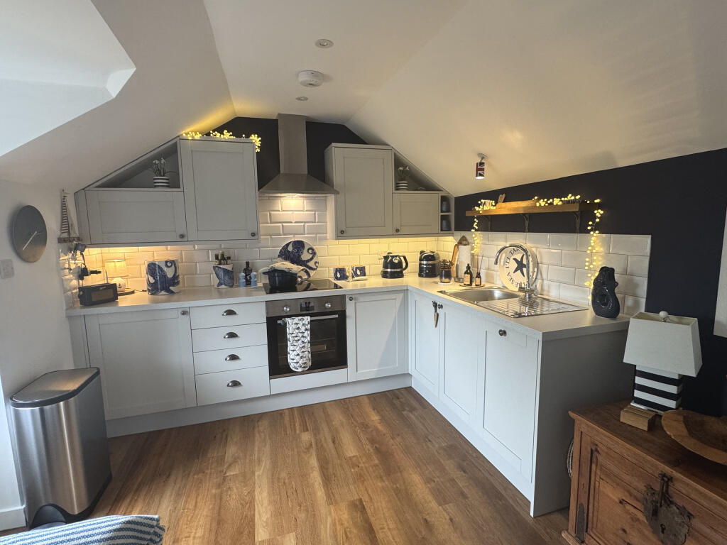 House in South Hams, Woodford, Blackawton - More