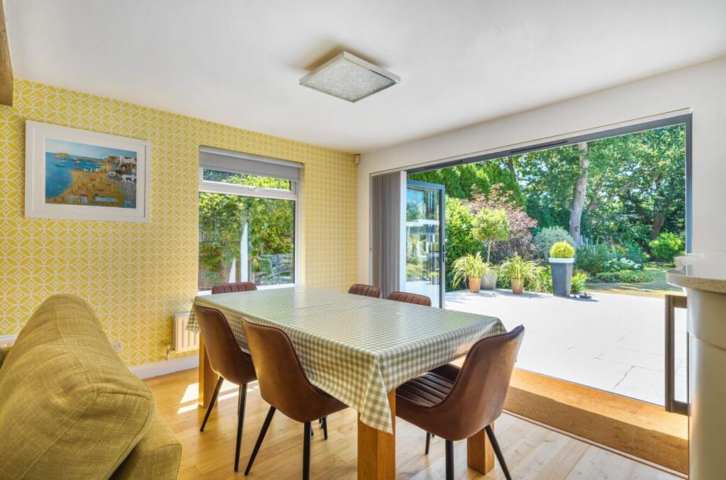 House in Highcliffe-on-Sea, Highcliffe and Walkford - View 5