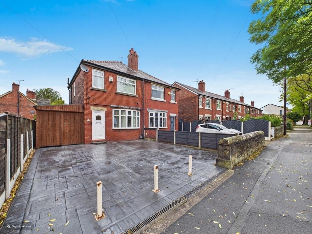 2-bed semi-detached on Talbot Road, Newton, Hyde, Greater Manchester, SK14 4EX, £220,000