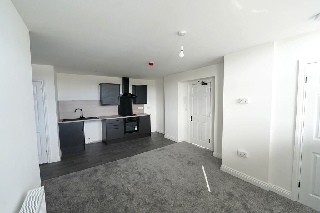 Apartment in Newcastle upon Tyne - View 5