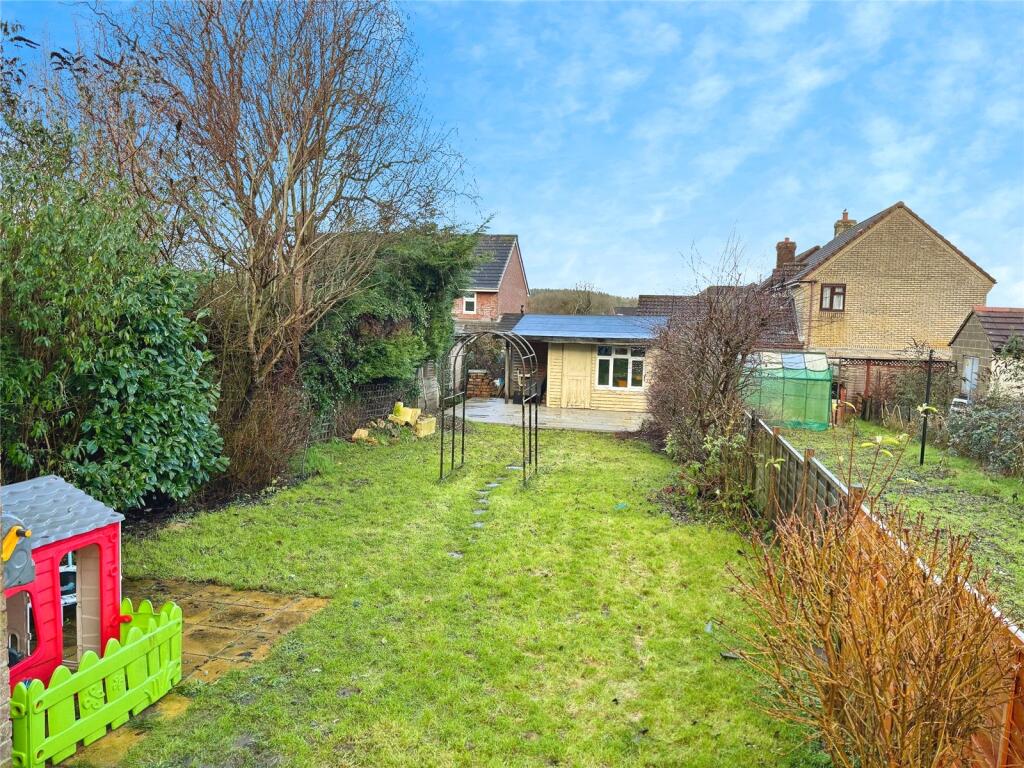 Additional image 30 of Luxfield Road, Warminster