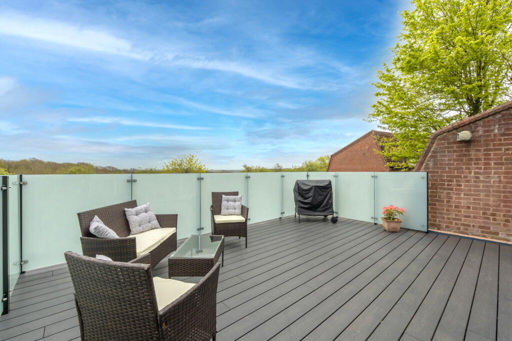 Additional image 17 of 105 High Trees Close, Redditch, B98 7XL