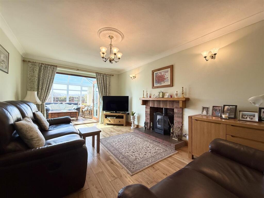 House in Kirklees, Denby Dale - View 6