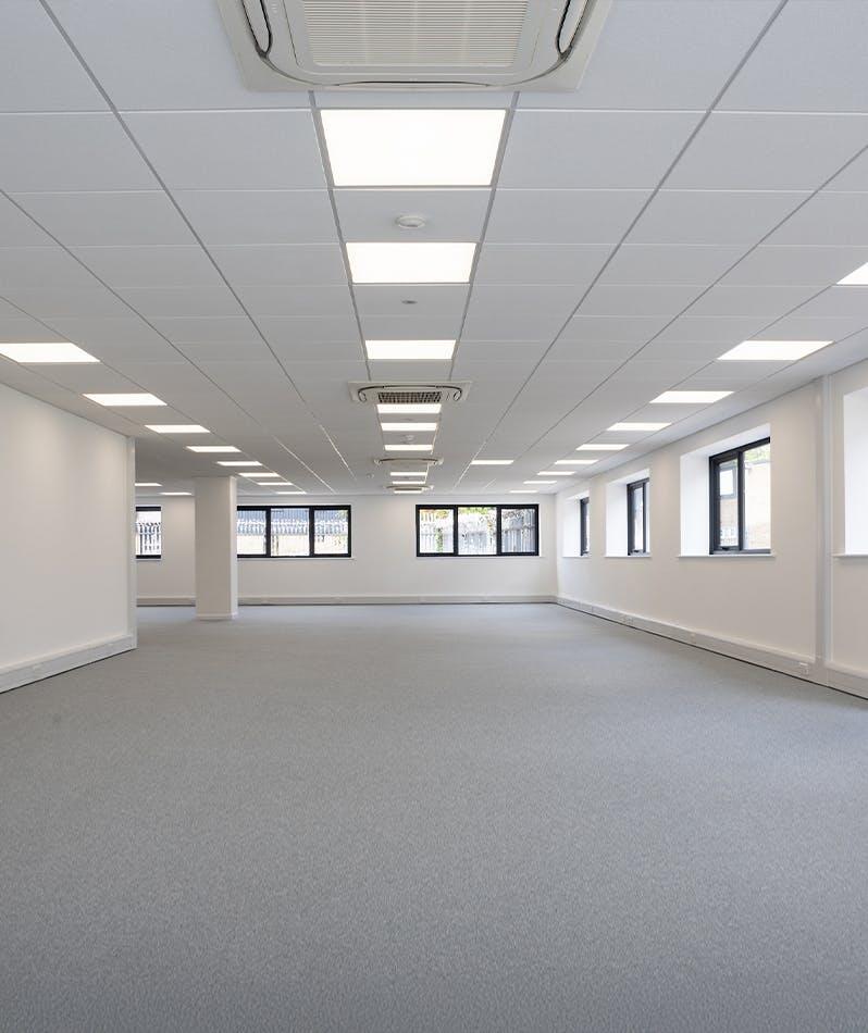 h48insetoffice01.jpg