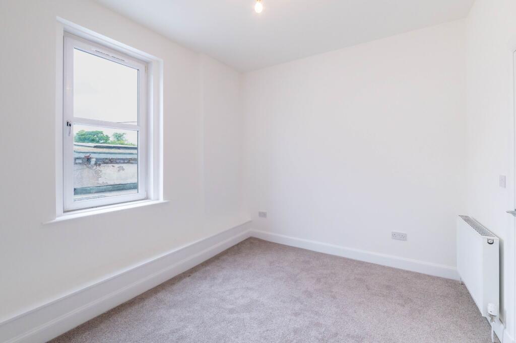Apartment in Broxburn, West Lothian - View 4
