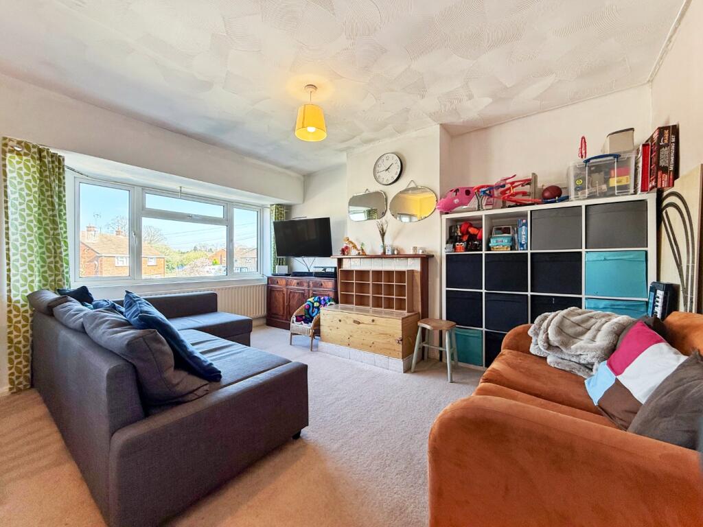 Apartment in Waverley, Farnham - View 3