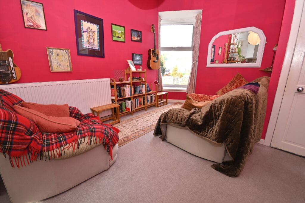 House in Paisley, Argyll and Bute - More