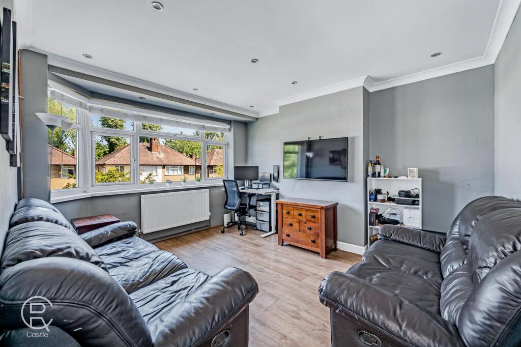 Connell Crescent, London, W5 - View 3