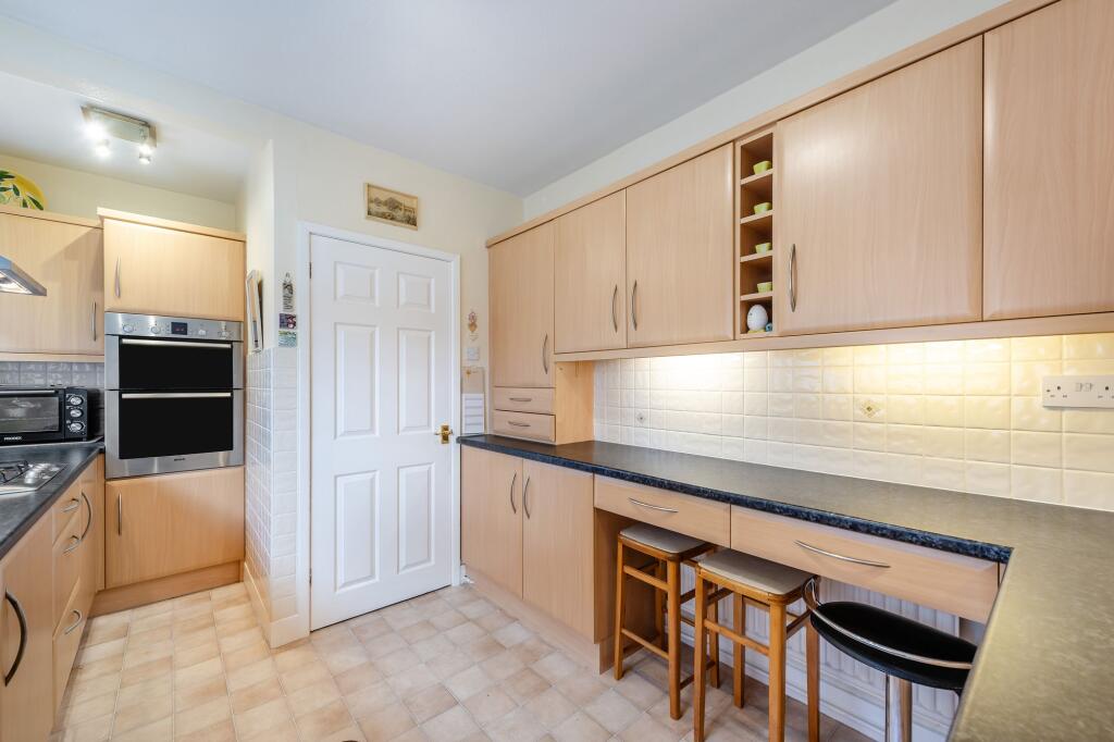 Overlea Drive, Hawarden, CH5 photo 4