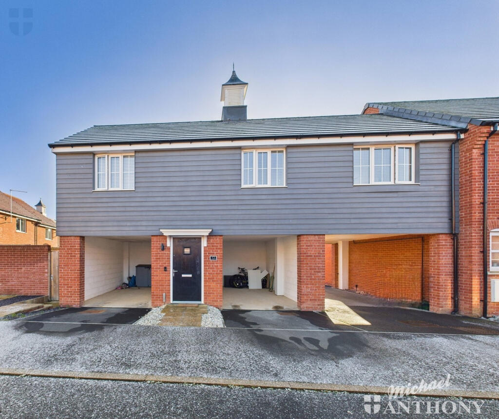 2-bed house on Keepsake Way, Aylesbury, £275,000