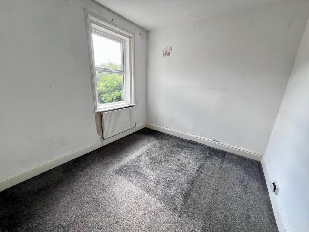 Apartment in Trafford, Greater Manchester - View 5