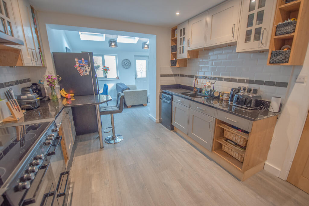 House in Bradford - View 3