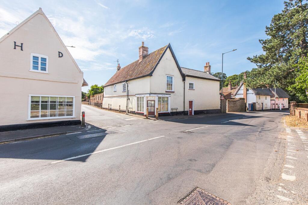 House in Ipswich - View 4