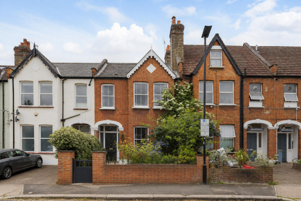 Main image of property: Brooks Road, London, W4