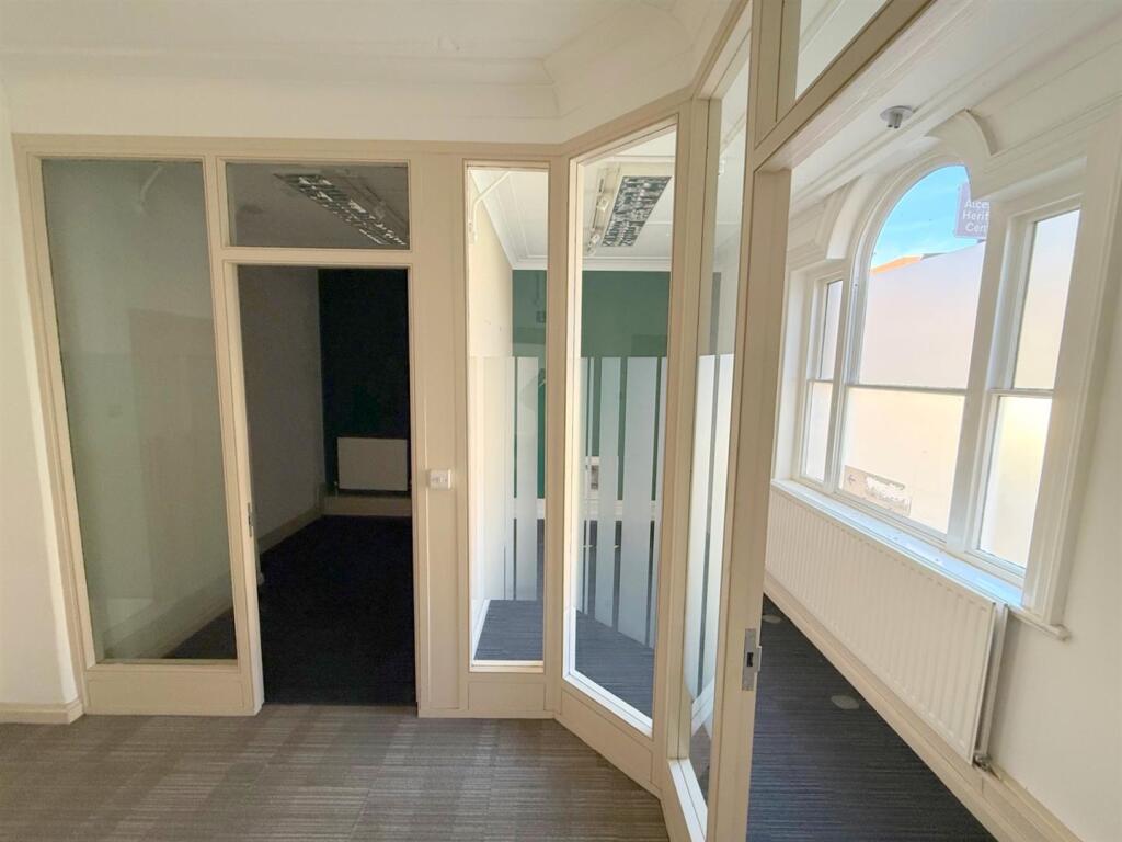 Additional image 4 of Lloyds Bank House, Stratford Road, Alcester B49 5AU