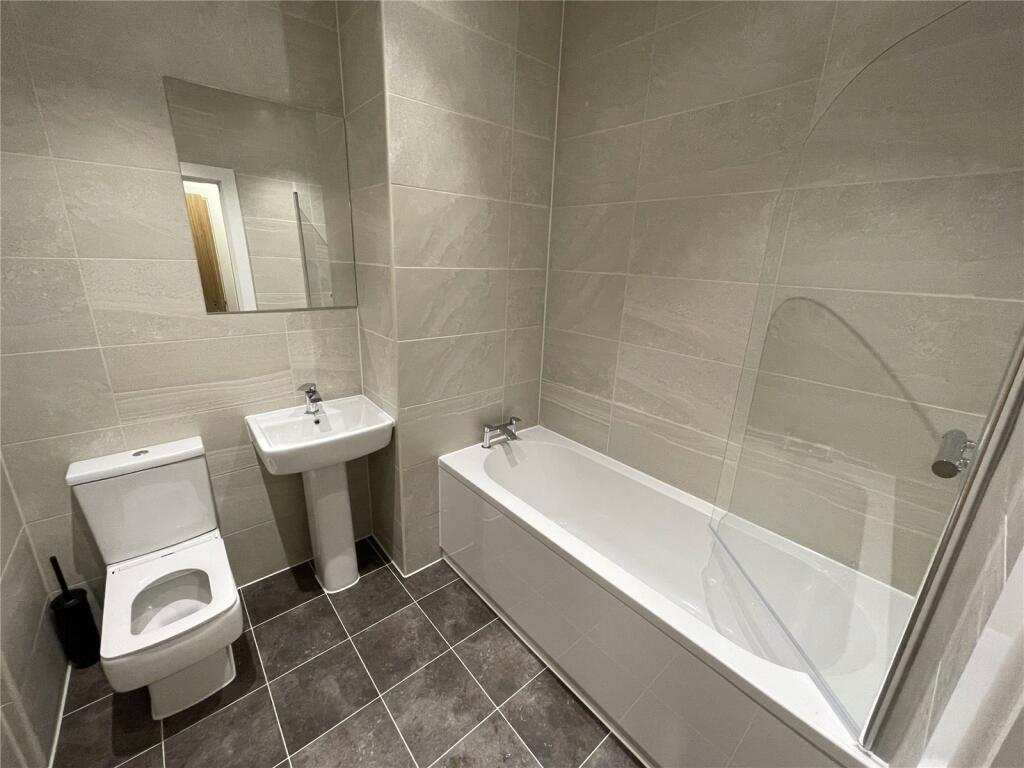 Apartment in Liverpool - View 4