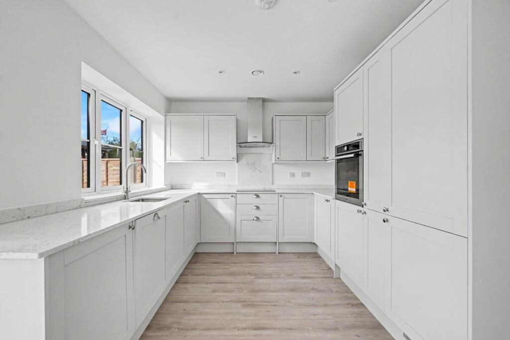 House in Swale, Minster-on-Sea - View 4