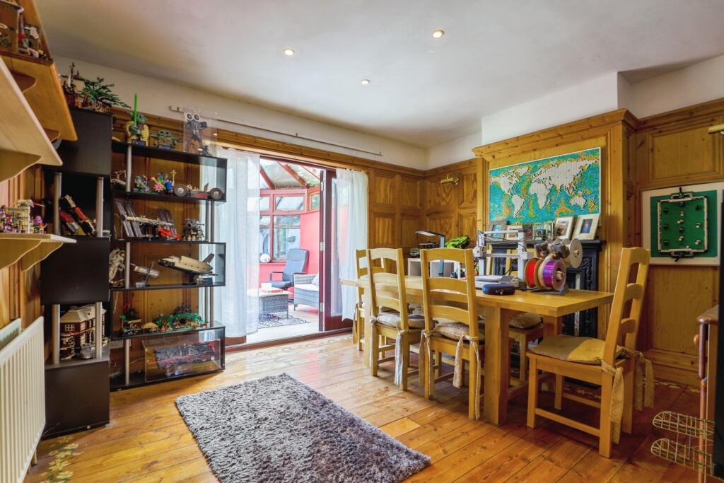 House in Swale, Grove Park, Chalkwell - View 4