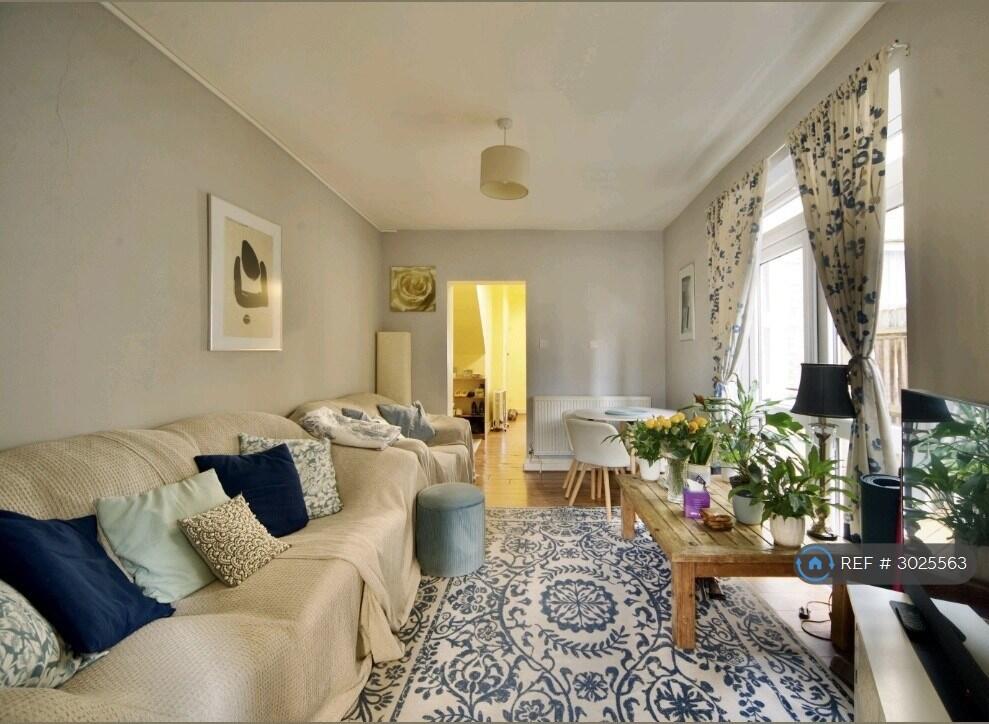 Apartment in London - View 4