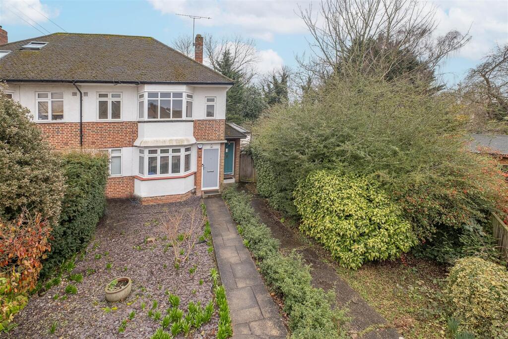 Main image of property: Warwick Road, Thames Ditton