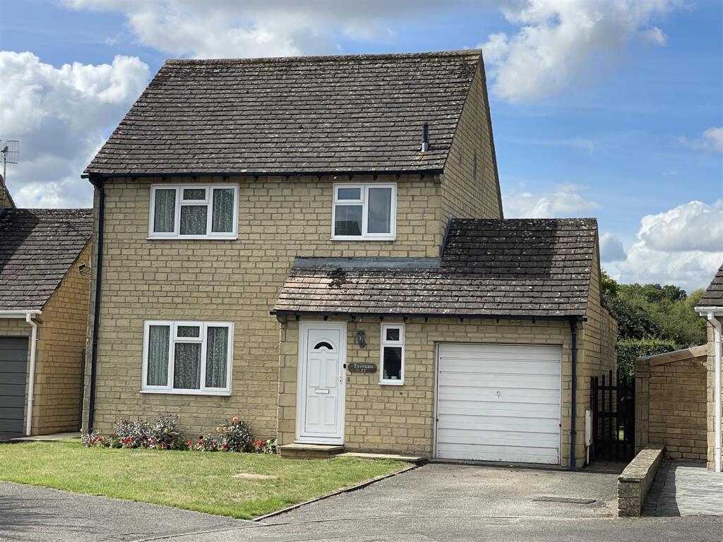 3-bed detached on Park Farm, Bourton-On-The-Water, Cheltenham, £450,000