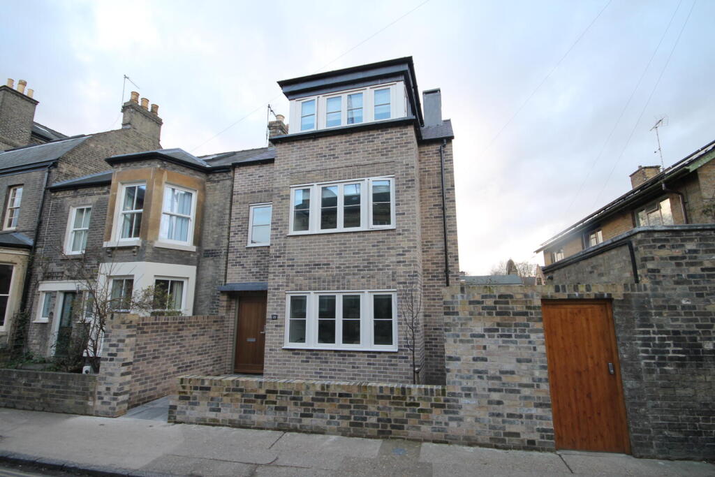 Main image of property: Flat 5, 22 Panton Street, Cambridge