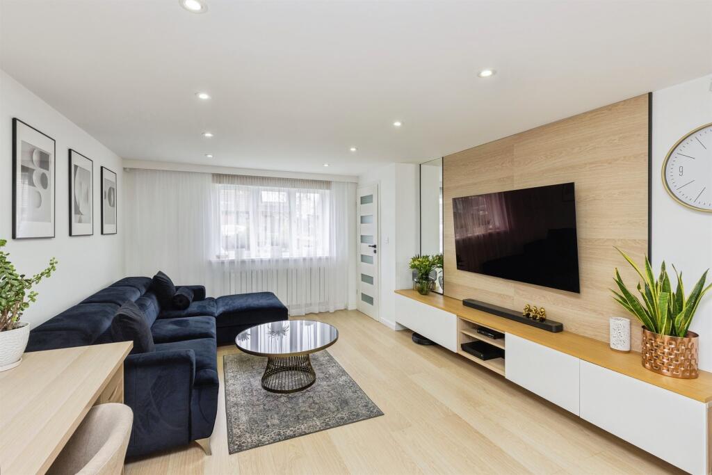 Additional image 3 of Dunsford Avenue, Bradford