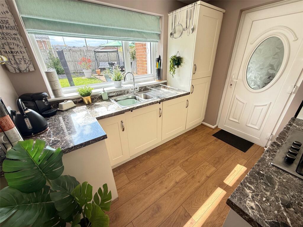 Salisbury Road, Newton Hall, Durham, DH1 photo 4