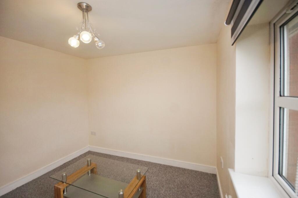 Apartment in Bristol, Bradley Stoke - View 4